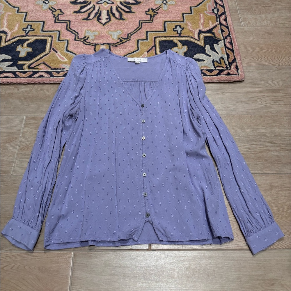 LOFT Lavender Top Size M